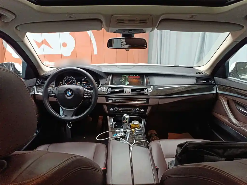 BMW 5 Series 2014 525Li Luxury Design Package фото 12