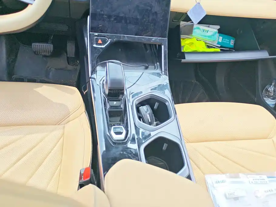 Geely Boyue L 2023 2023 1.5TD DCT Premium