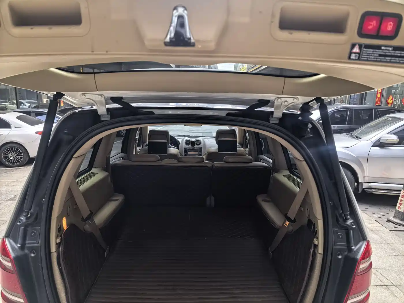 Mercedes-Benz GL-Class фото 11