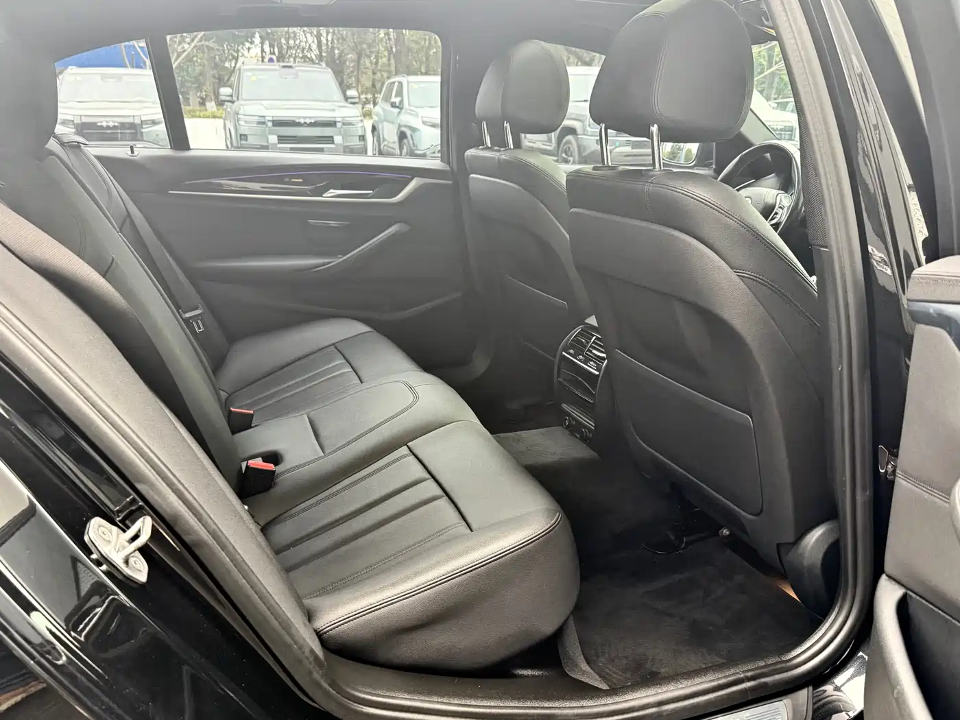 BMW 5 Series 2018 525Li M Sport Package фото 12