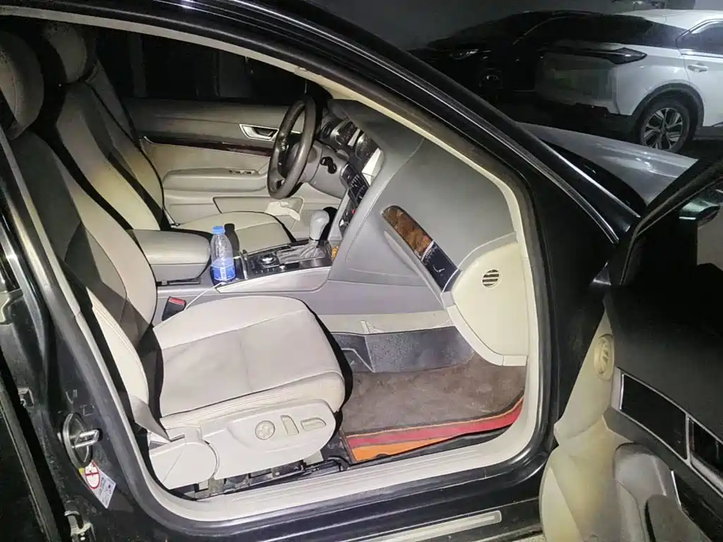 Фото 10 - Audi A6L