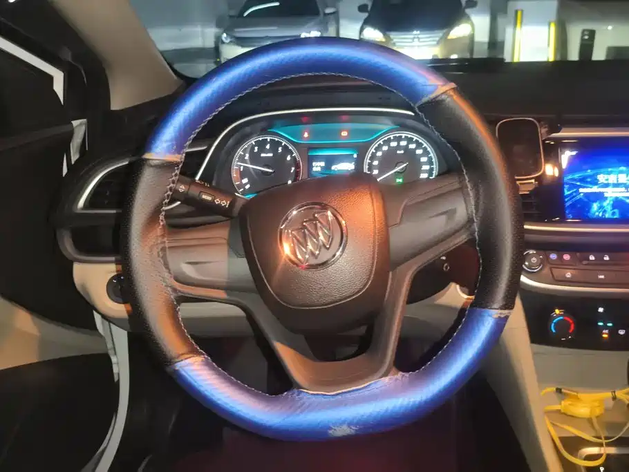 Фото 15 - Buick Excelle