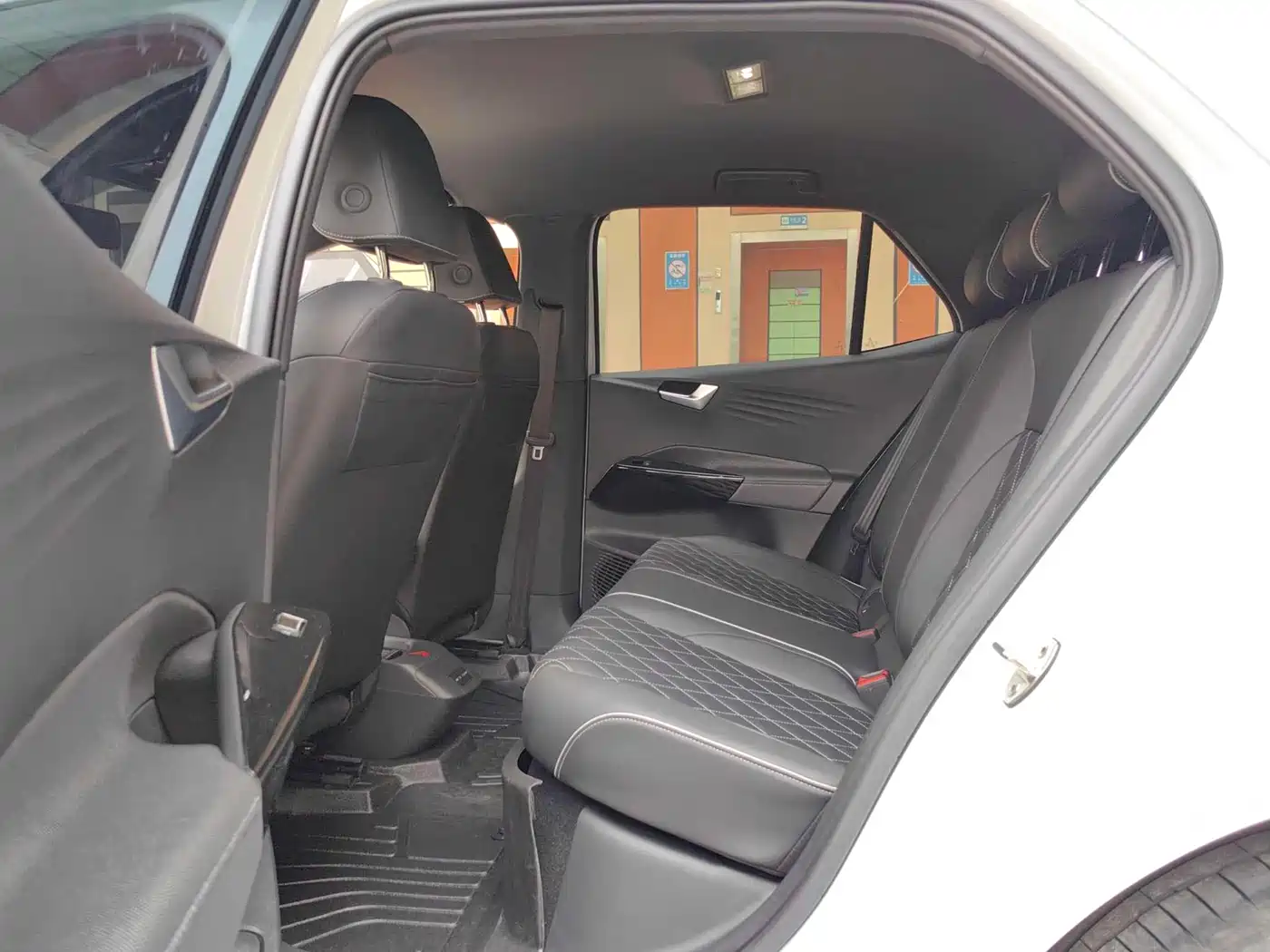Volkswagen ID.3 2023 Pure Smart Edition фото 9