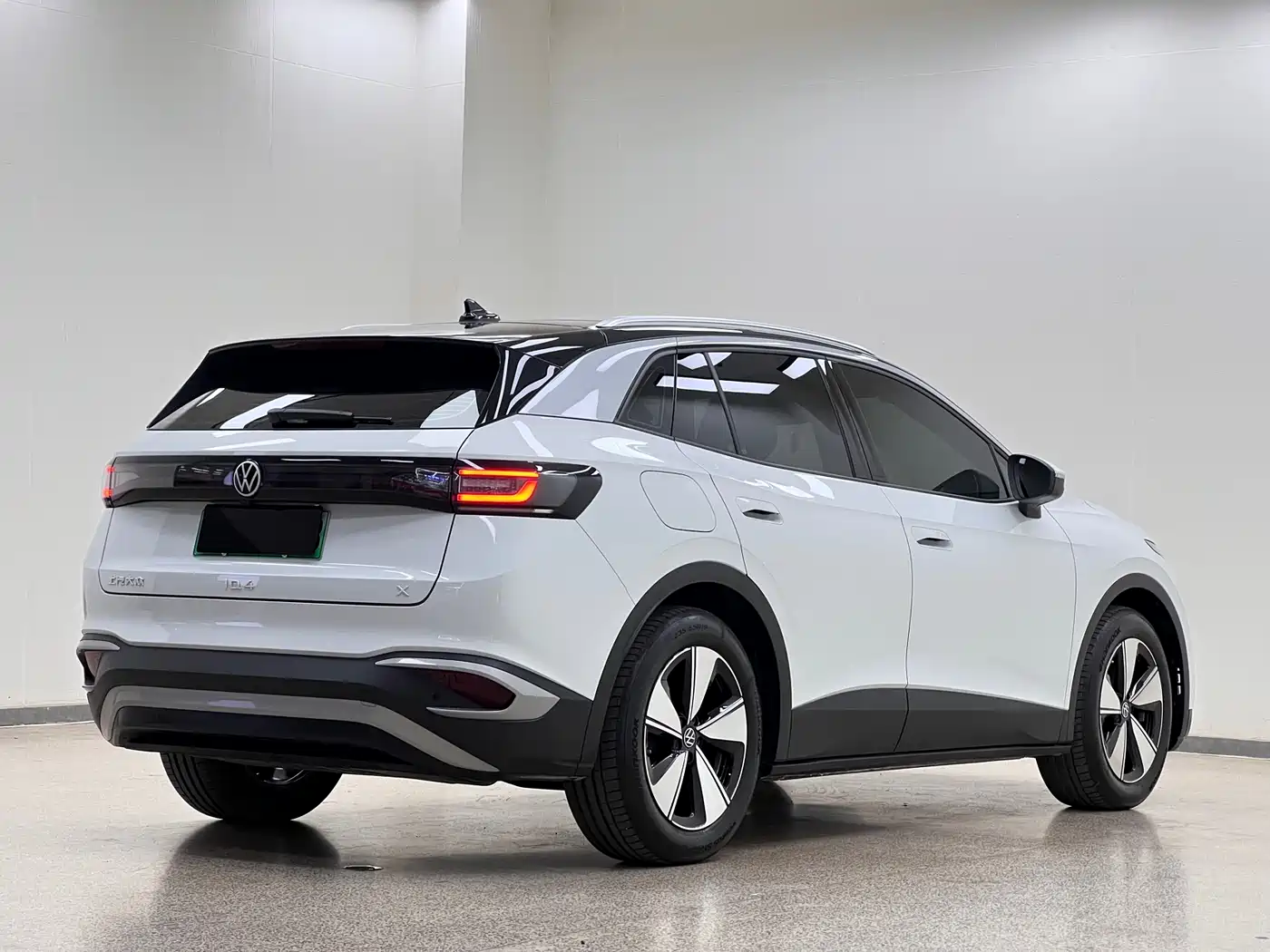 VOLKSWAGEN ID.4 X