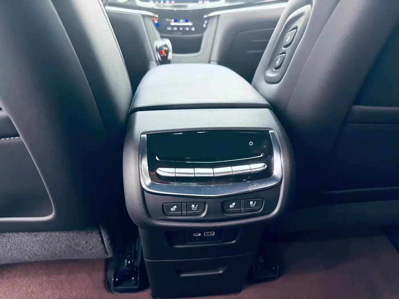 Cadillac XT6 2025 2023 2.0T 6-Seat 4WD Platinum Black Diamond Edition
