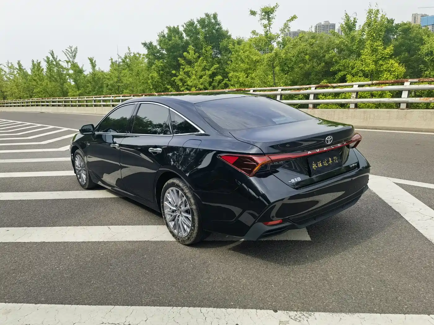 Toyota Avalon 2024 Hybrid 2.0L Luxury Edition фото 4