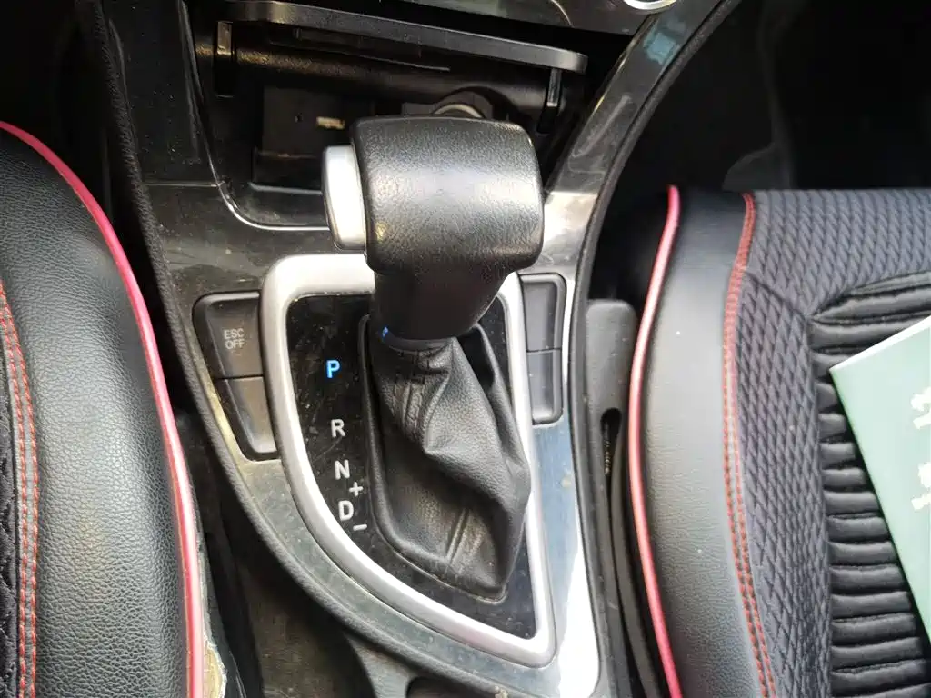 Zhonghua V5 2018 2016 1.5T Automatic 2WD Smart