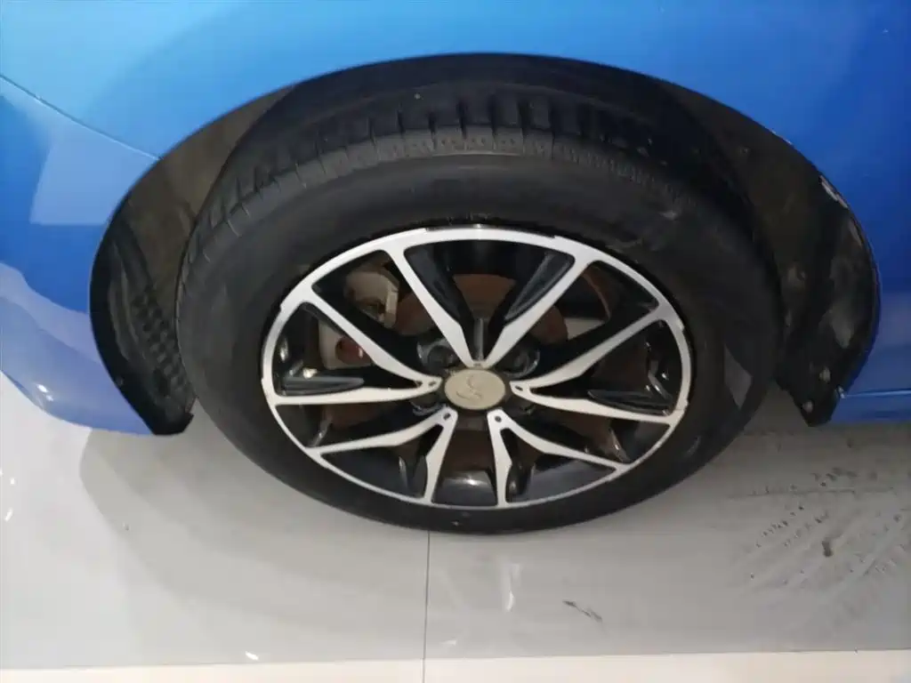 BYD Song MAX 2017 1.5T Auto Smart Elite 7-Seater фото 23