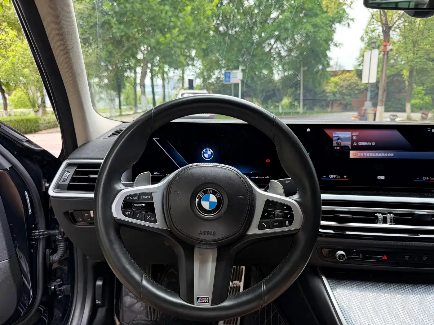 BMW 3 Series 2023 325Li M Sport Black Night Package фото 8