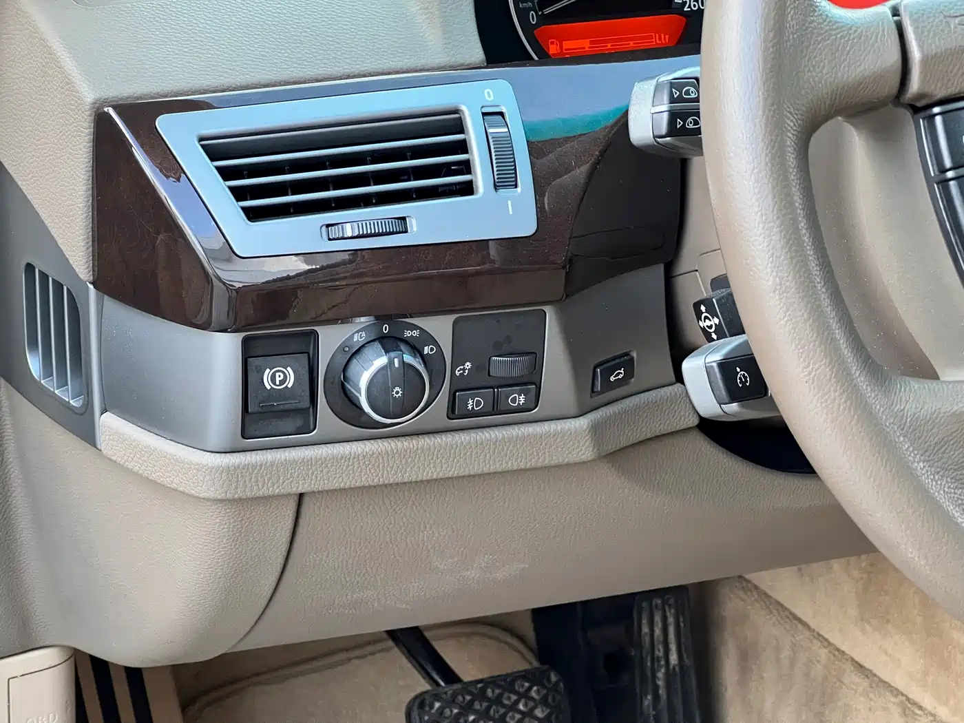 BMW 7 Series 2005 Model 730Li фото 24