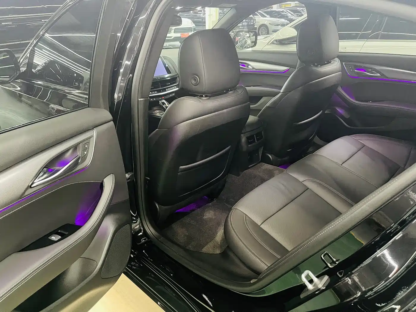 Cadillac CT5 2023 28T Luxury Style (Standard Edition) фото 6