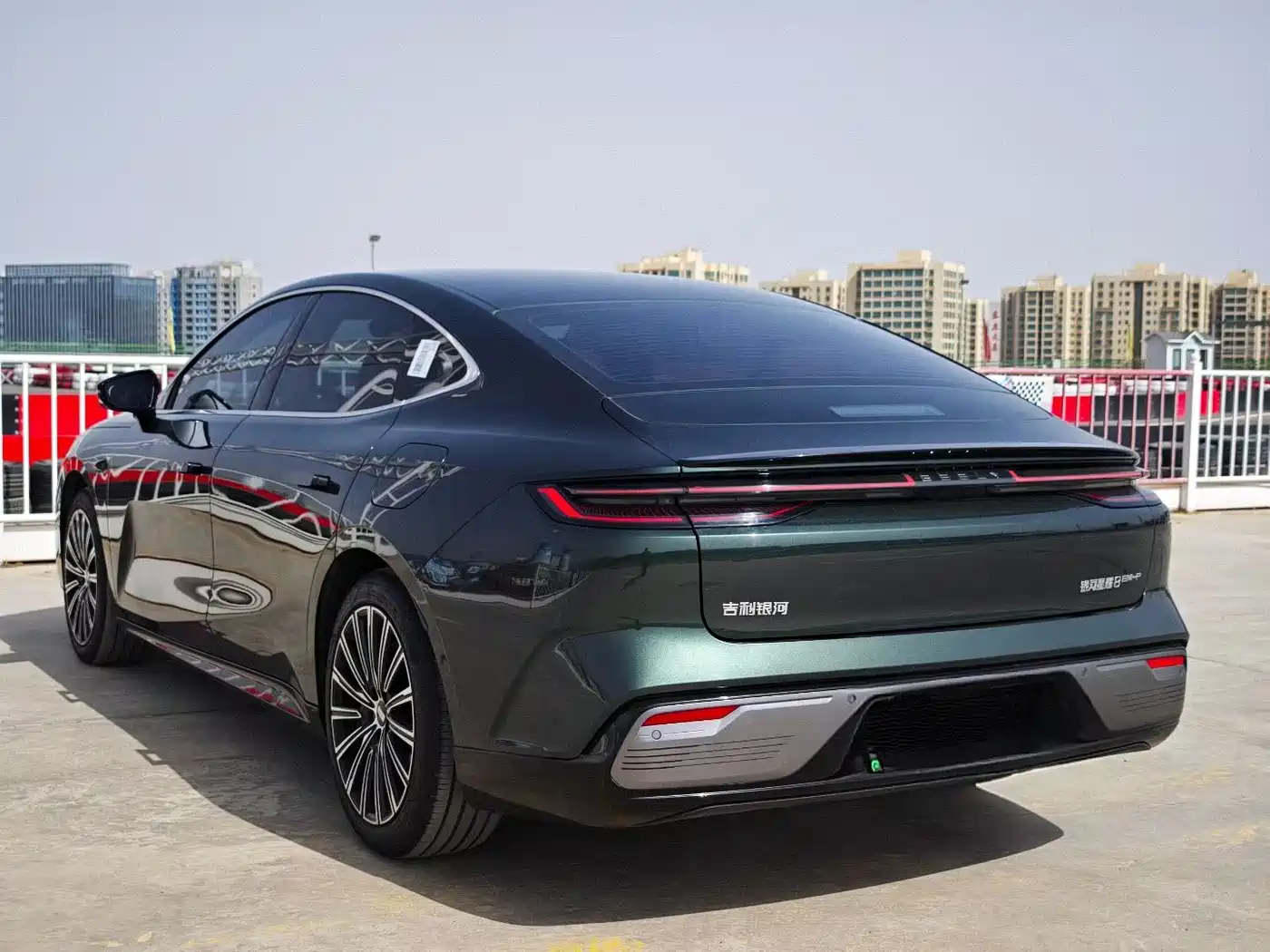 GEELY GALAXY GALAXY SPARKLE 8