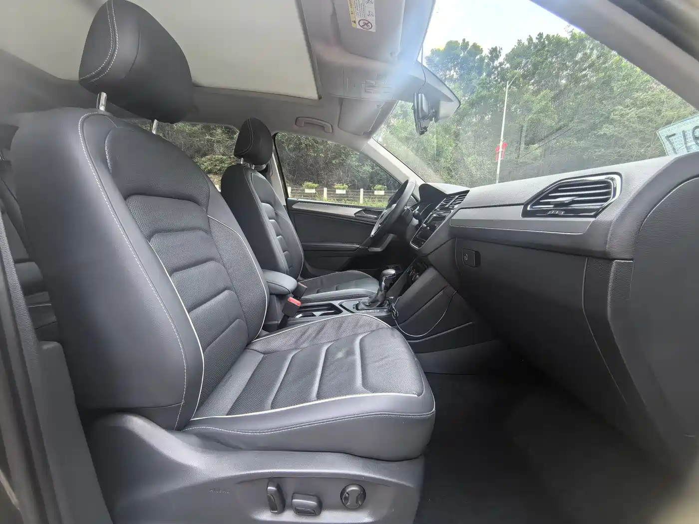 VOLKSWAGEN TIGUAN L NEW ENERGY