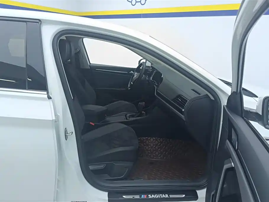 Volkswagen Sagitar 2021 280TSI DSG Luxury Smart Connect фото 8