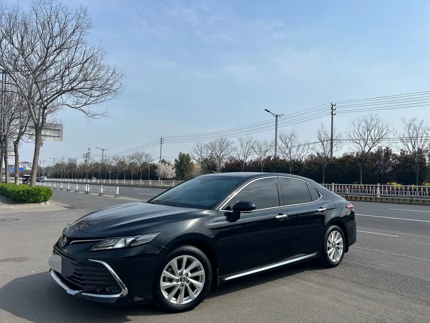 Toyota Camry 2023 2.0G Luxury Edition
