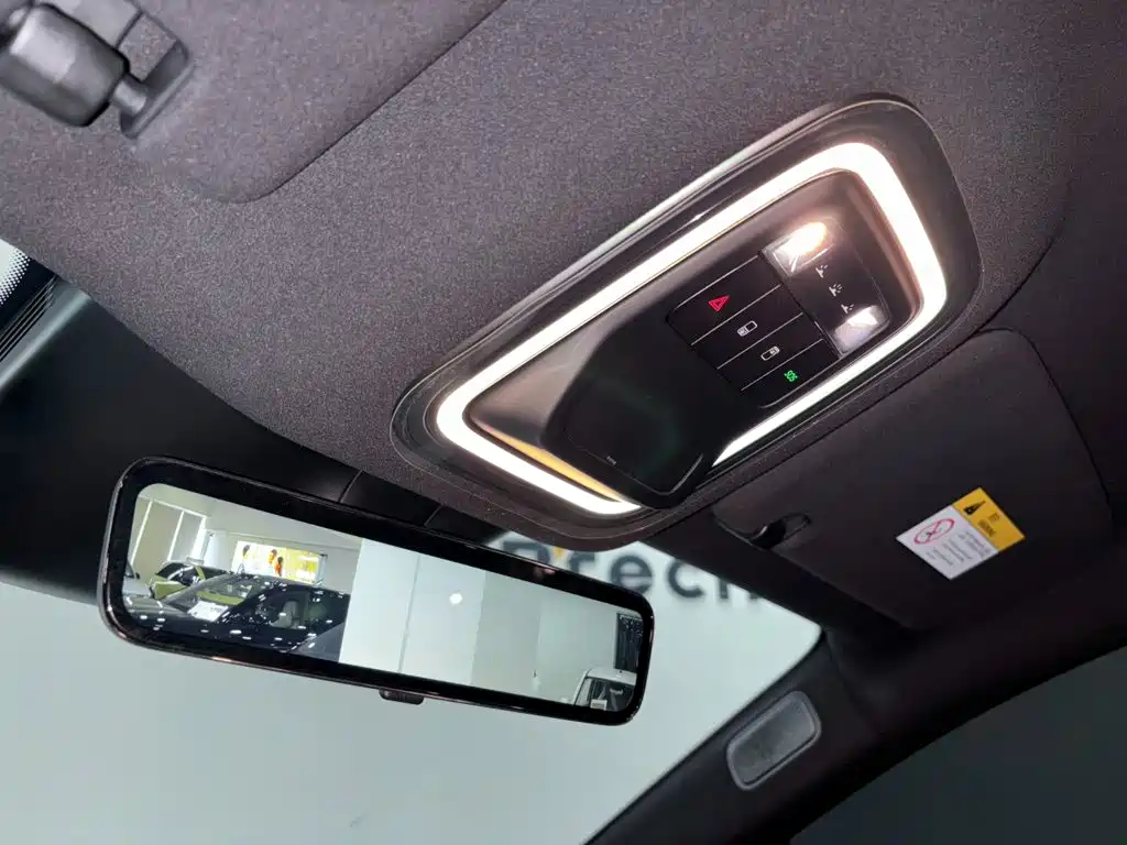 NIO ES8 2026 2025 Model 6-Seat Executive Luxury Edition