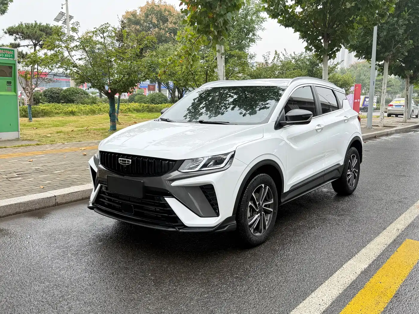 Photo 1 - Geely Coolray
