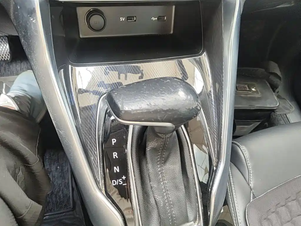 Maxus Maxus G50 2020 2020 1.5T Auto Luxury