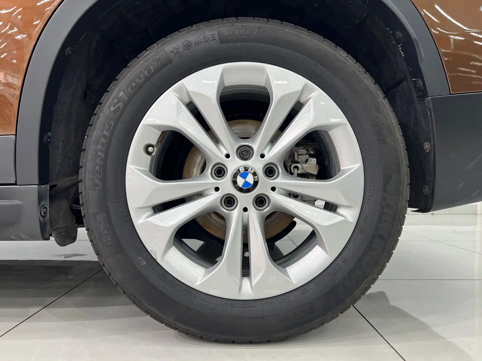 Фото 18 - BMW X1
