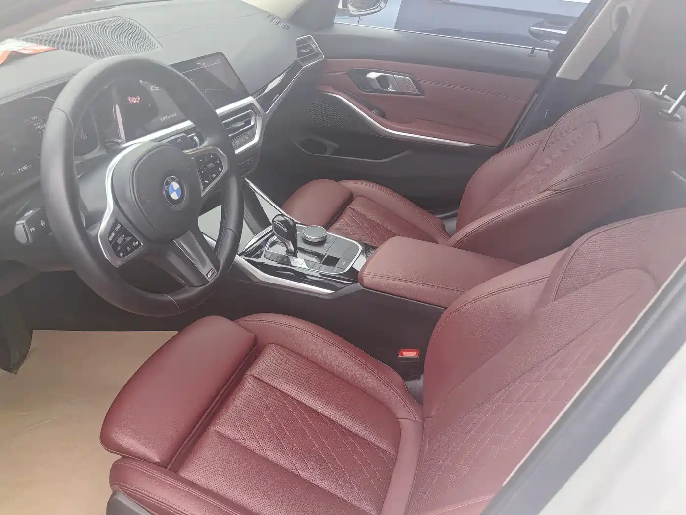 BMW 3 Series 2022 320Li M Sport Package фото 6