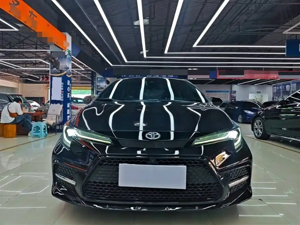 Toyota Levin 2021 185T CVT Sport Edition фото 2