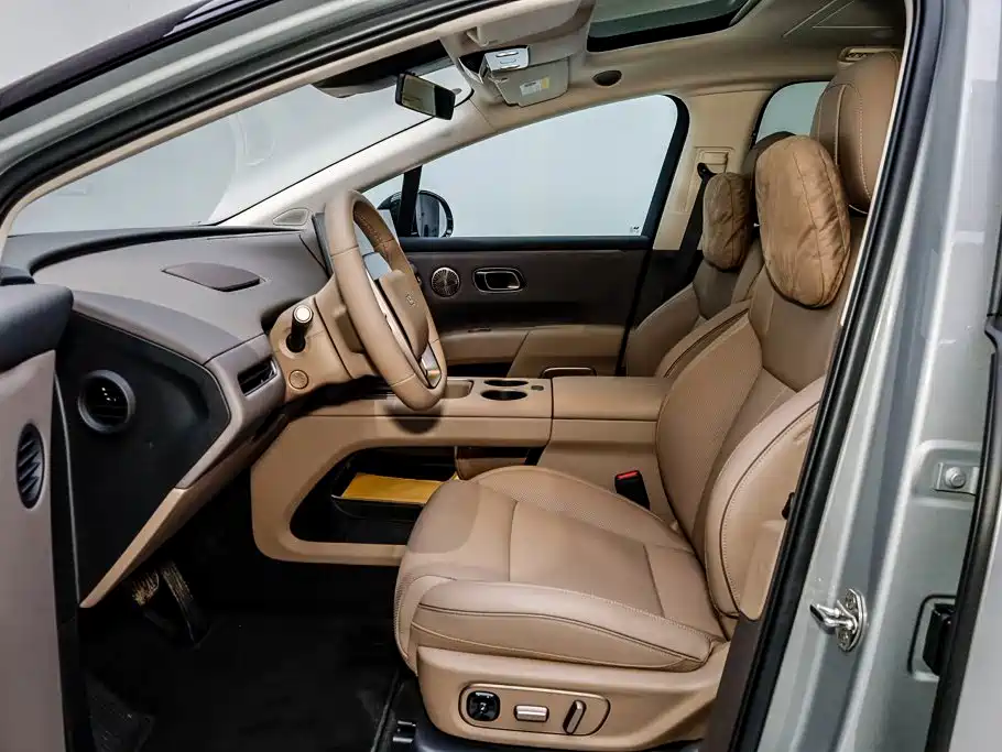 Li Auto Li i8 2025 2025 Standard Edition