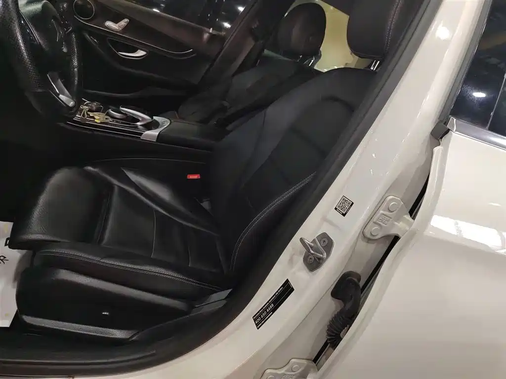 Mercedes-Benz C-Class 2017 C 180 L Sport фото 15
