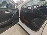 Фото 16 - Roewe D7