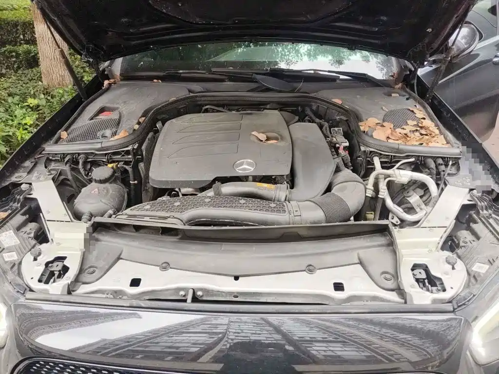 Mercedes-Benz E-Class, миниатюра 9