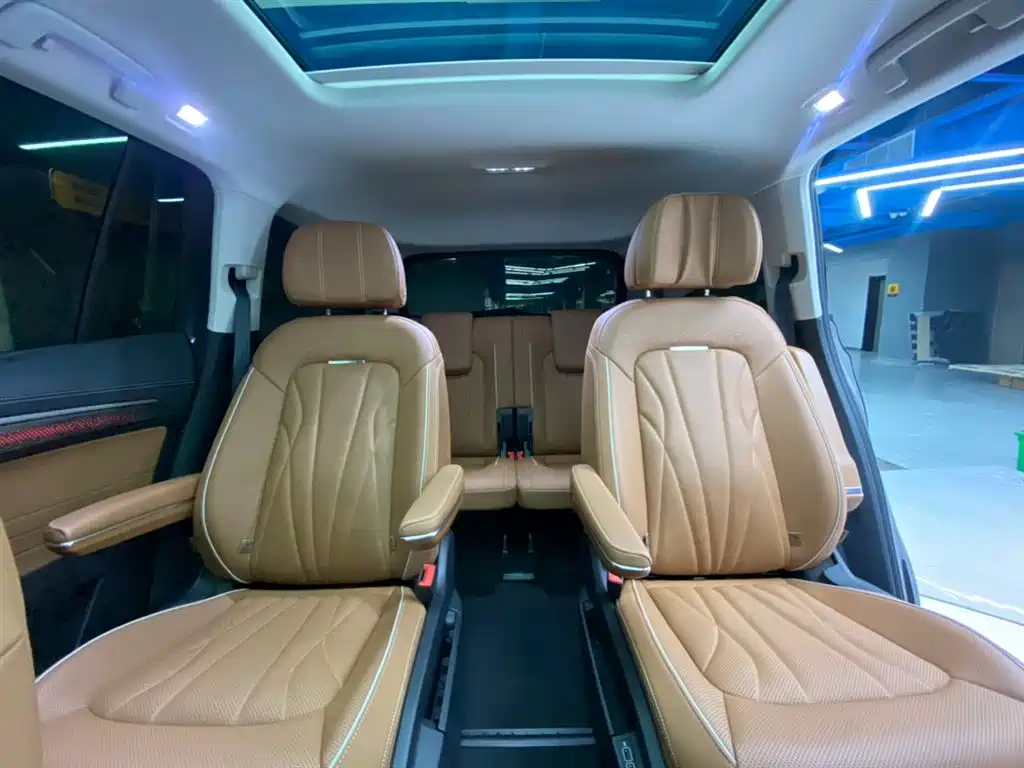 Volkswagen Talagon 2025 Model 450TSI AWD Premium 6-Seater фото 25