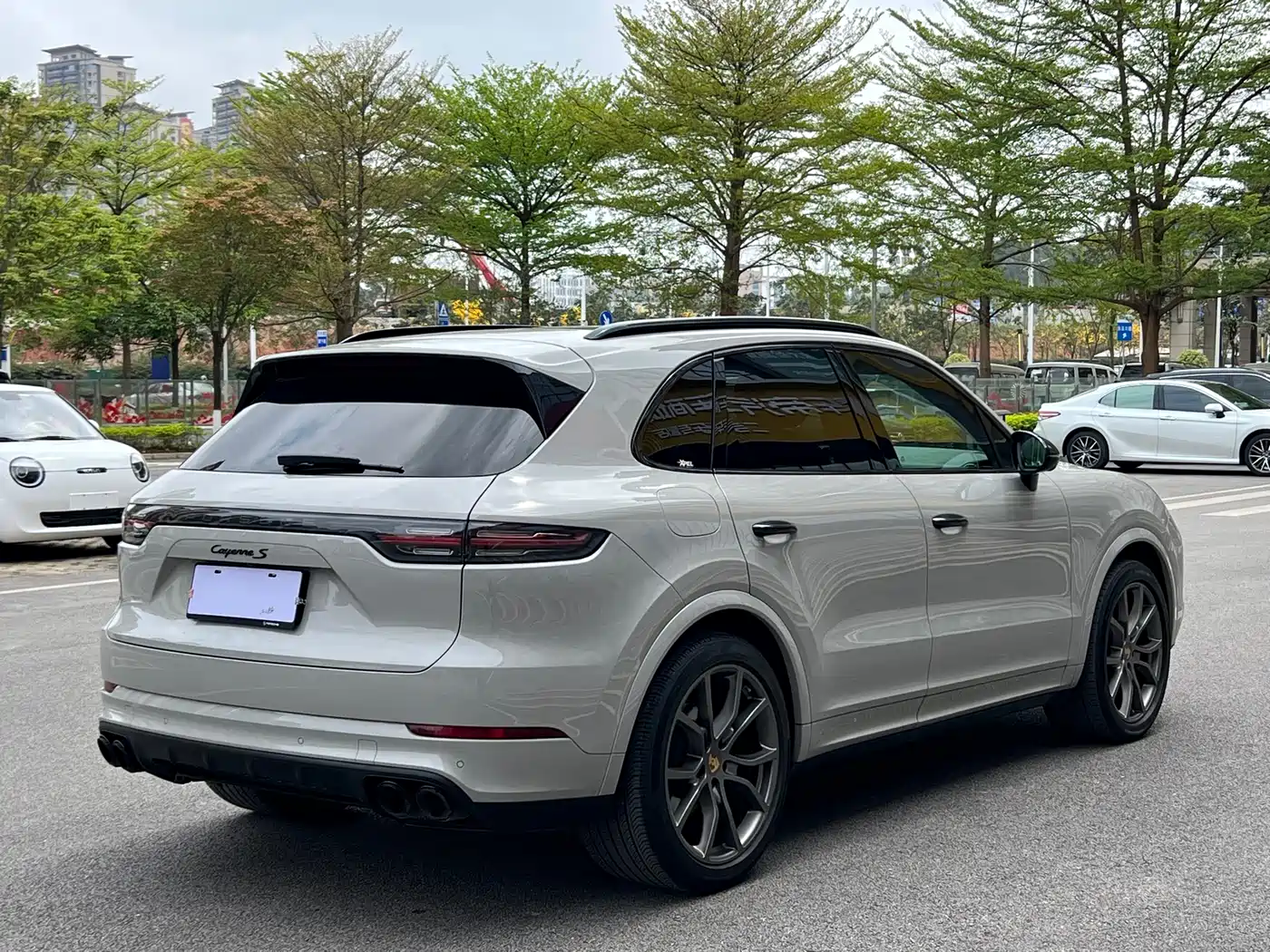PORSCHE CAYENNE