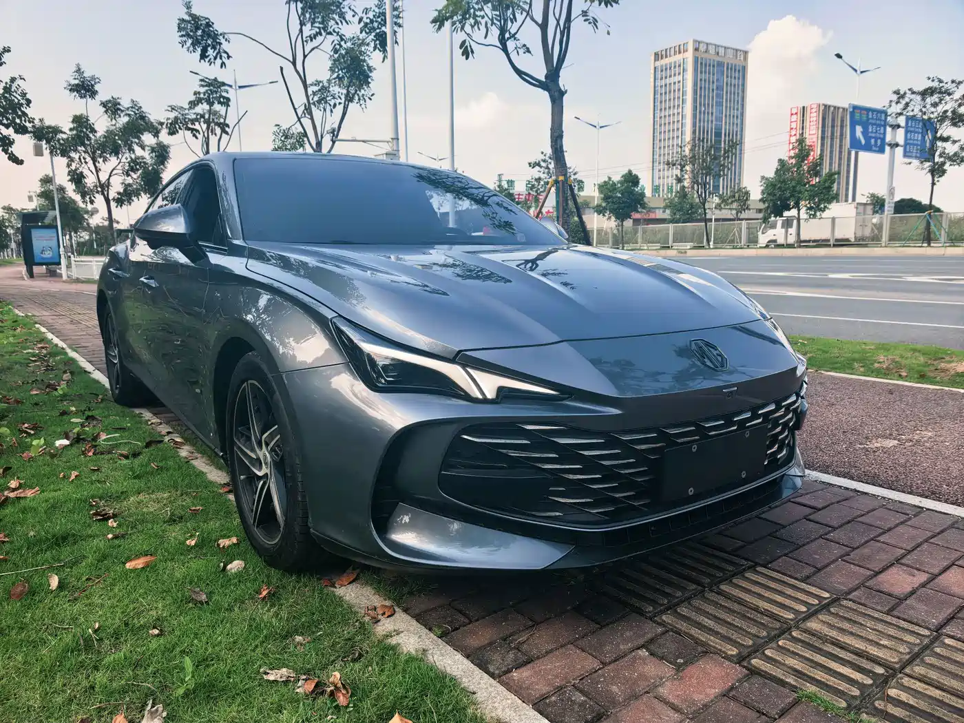 Photo 3 - MG MG7