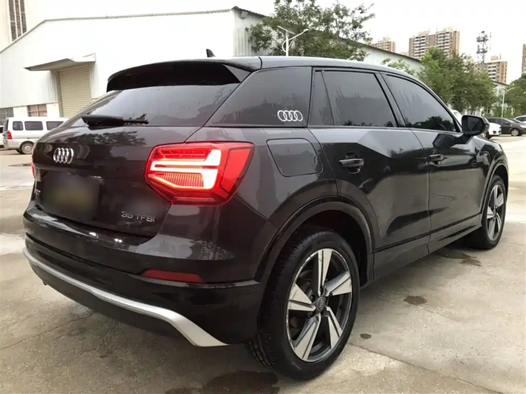 Audi Q2L 2018 35 TFSI Launch Exclusive Edition China VI фото 6