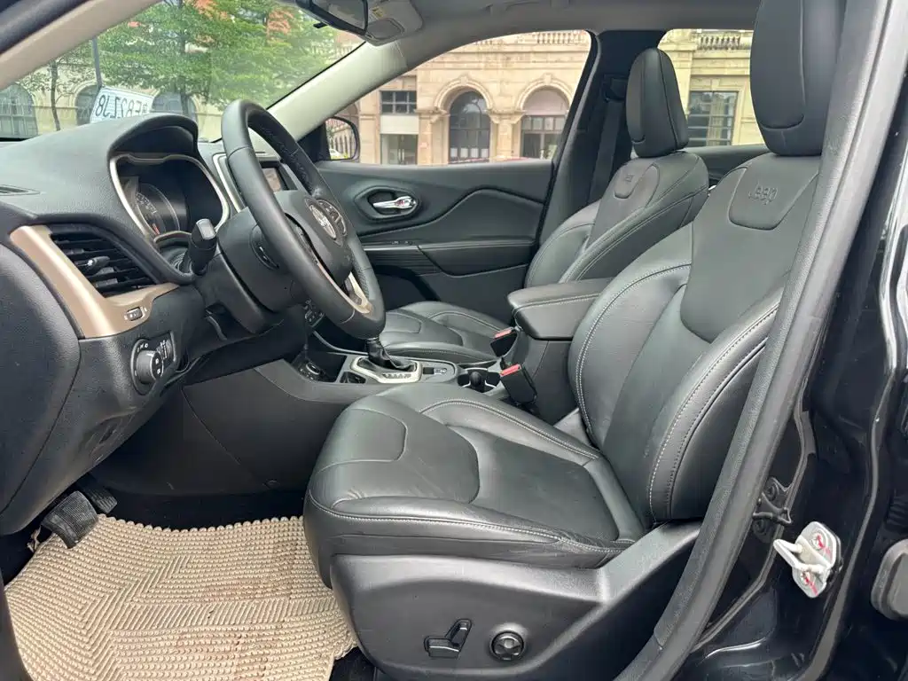 Jeep Cherokee 2018 2017 2.0L Superior Edition