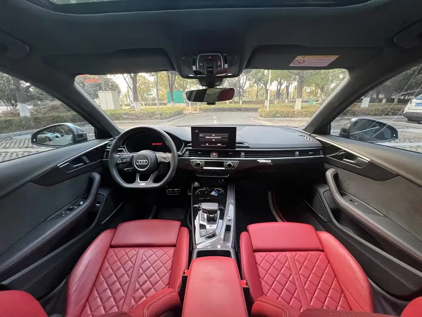 Photo 7 - Audi S4