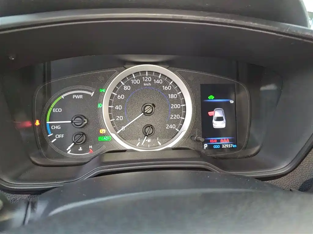 Toyota Corolla 2021 Hybrid 1.8L E-CVT Pioneer Edition фото 4