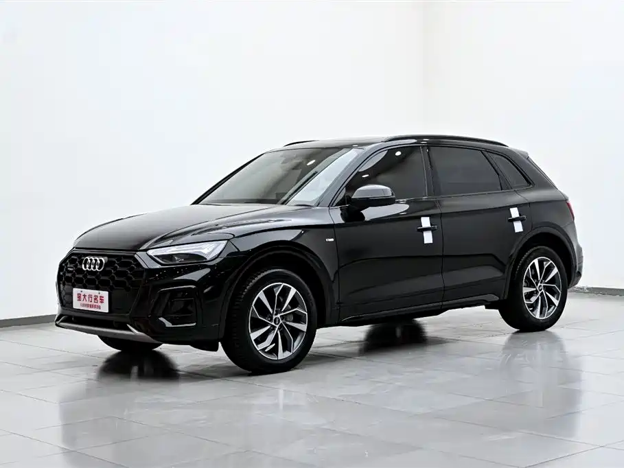 Audi Q5L 2023 40T Luxury Dynamic фото 2
