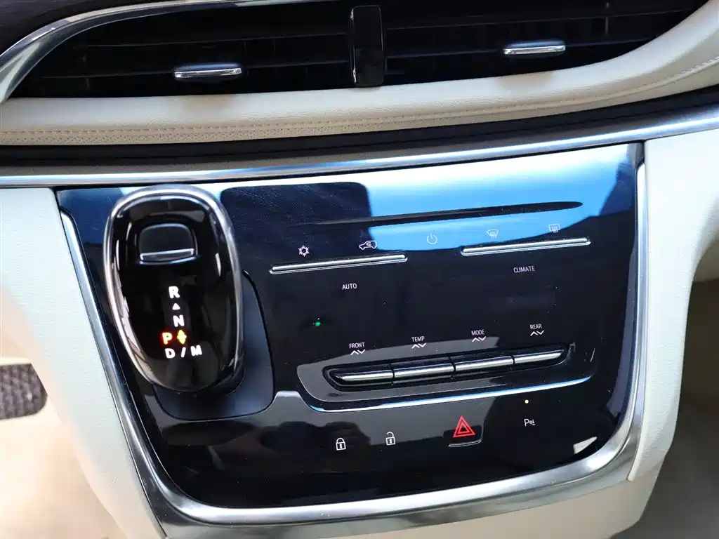 Buick GL8 2023 Facelift Land Business Class Luxury фото 12