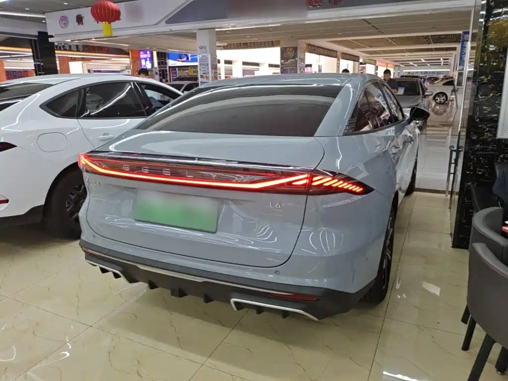 Фото 7 - Geely Galaxy Galaxy L6