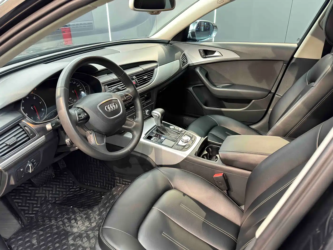 Audi A6L 2014 TFSI Standard фото 4