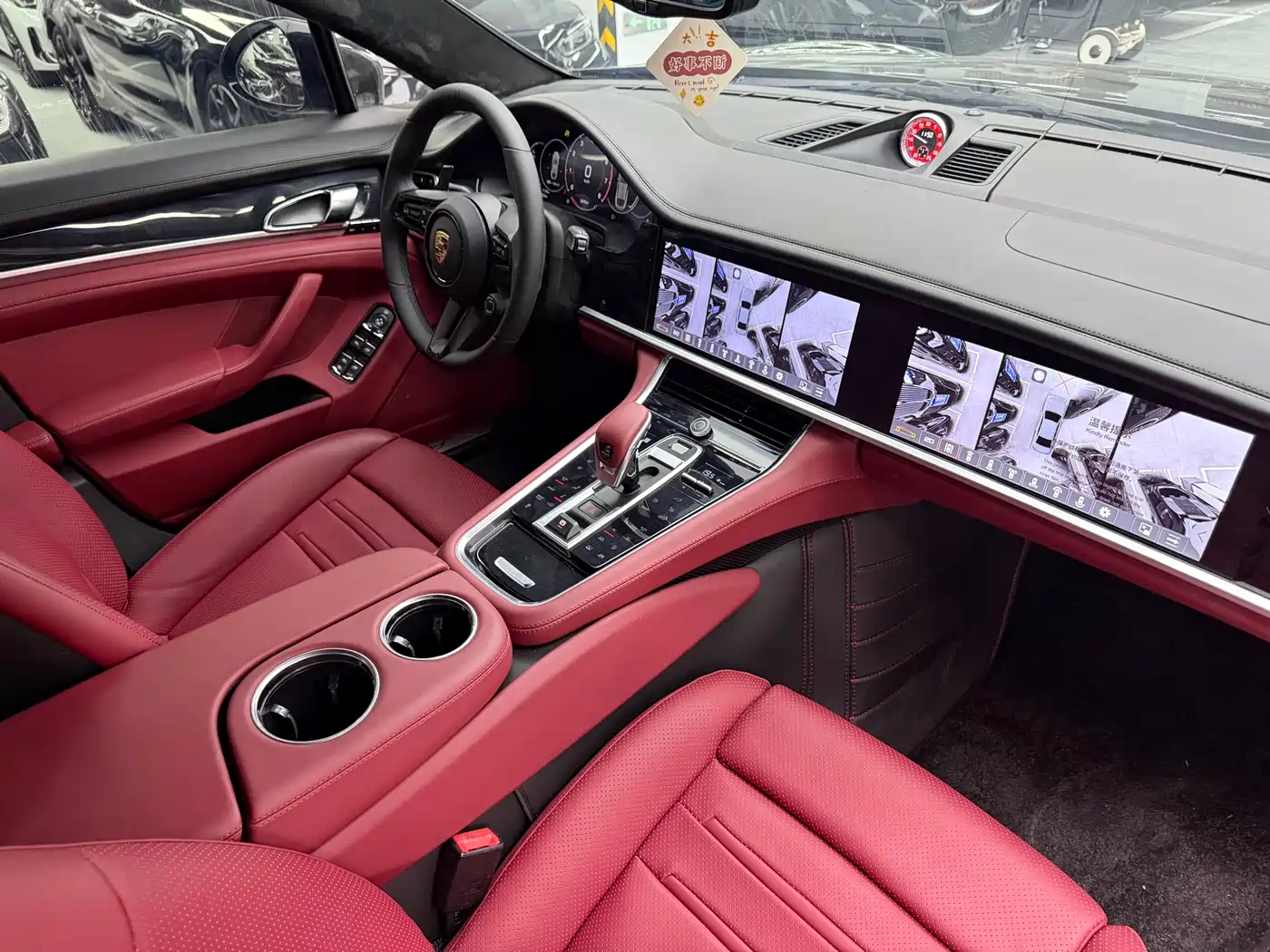 Porsche Panamera 2010 Panamera 4 3.6L фото 4
