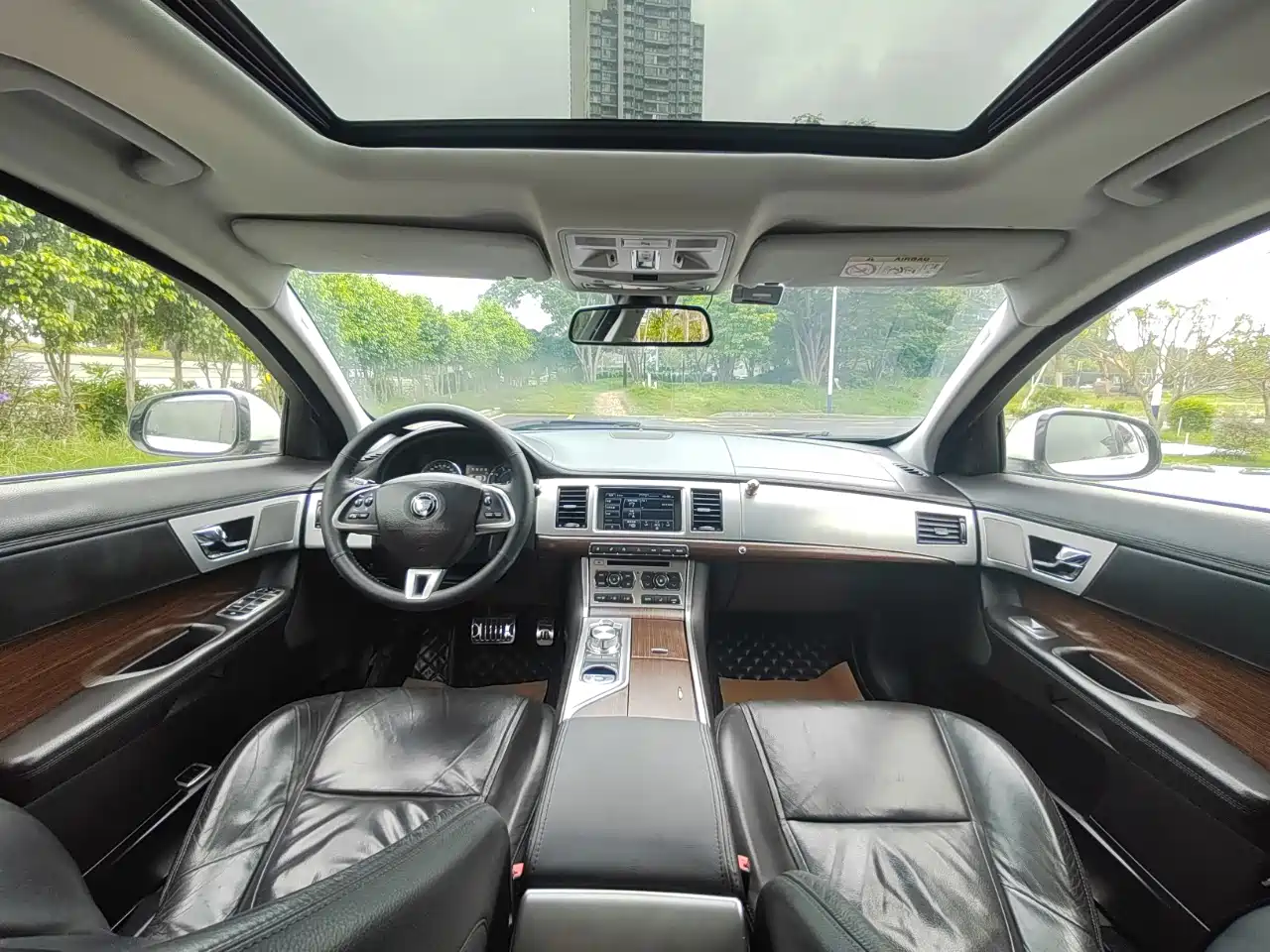 Jaguar XF 2015 2015 XF 2.0T Style Edition