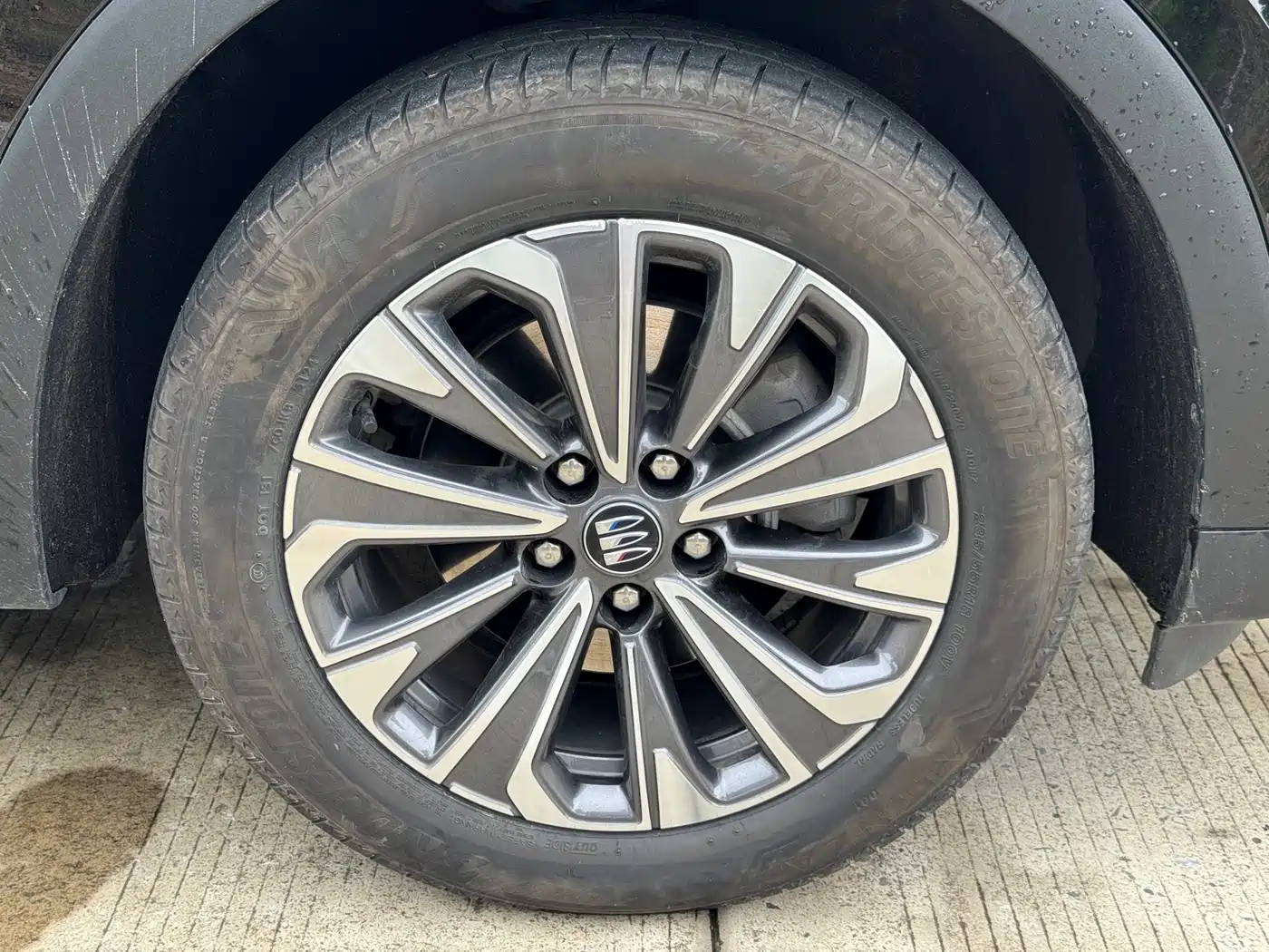 Buick Envision Plus 2025 Enclave Plus 28T 2WD Platinum Edition фото 5