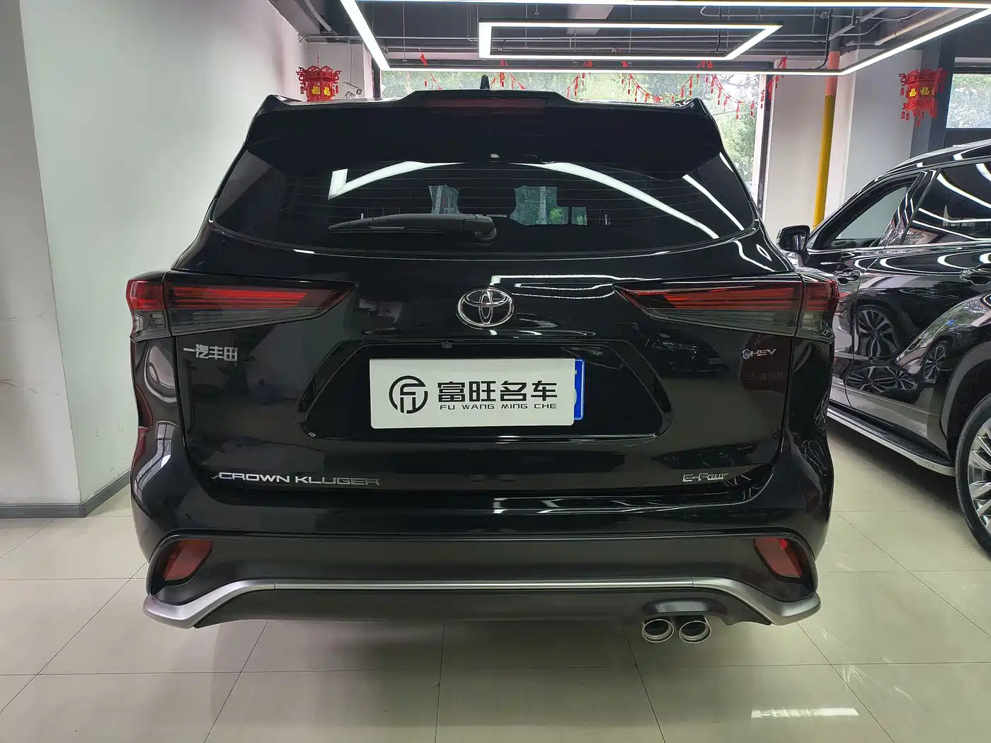 Toyota Crown Kluger 2024 2.5L HEV 4WD Luxury Edition фото 4