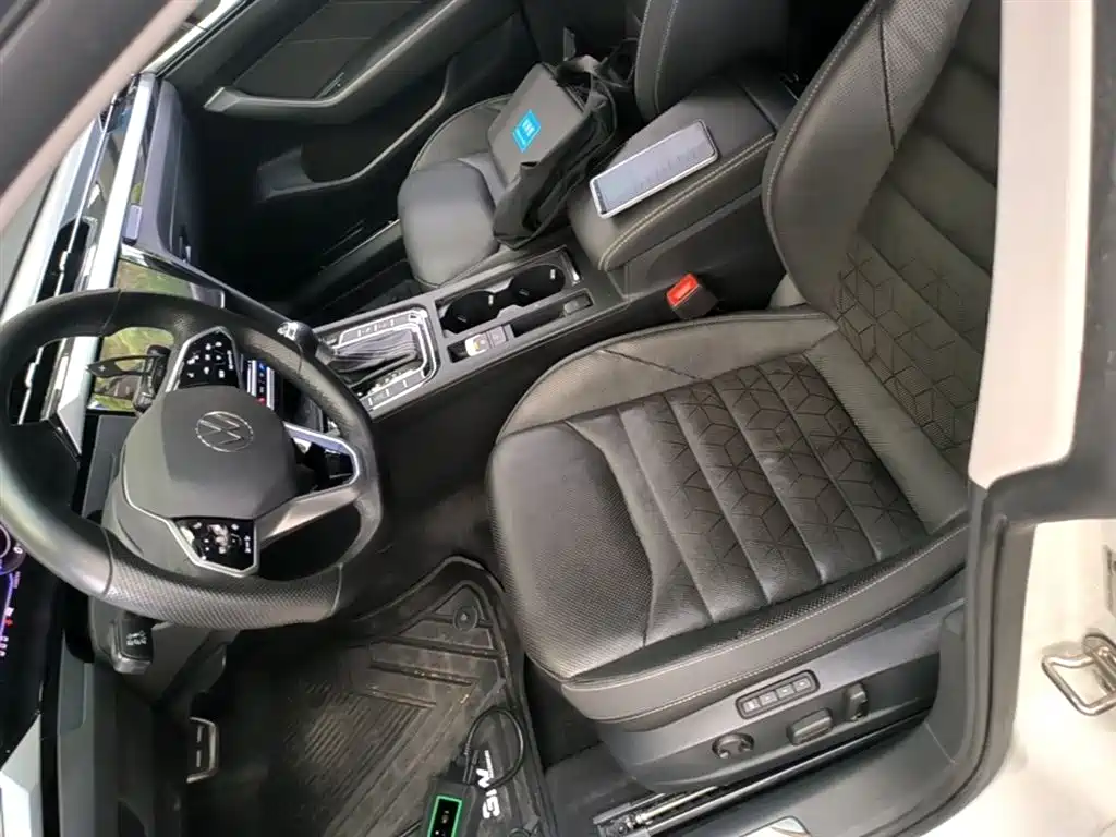 Volkswagen FAW-Volkswagen CC 2021 Shooting Brake 380TSI Hunter Heart Edition фото 15