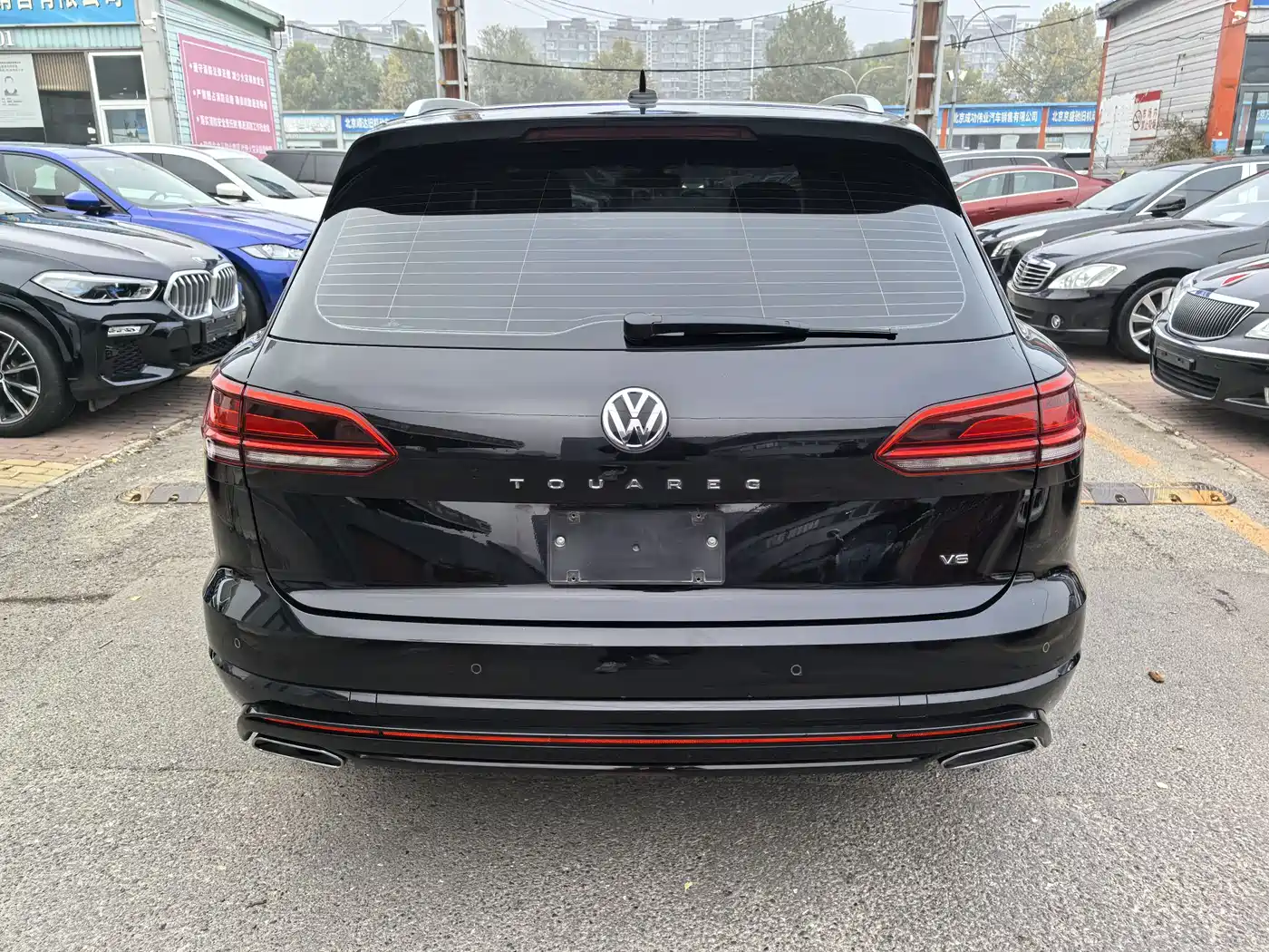 VOLKSWAGEN TOUAREG