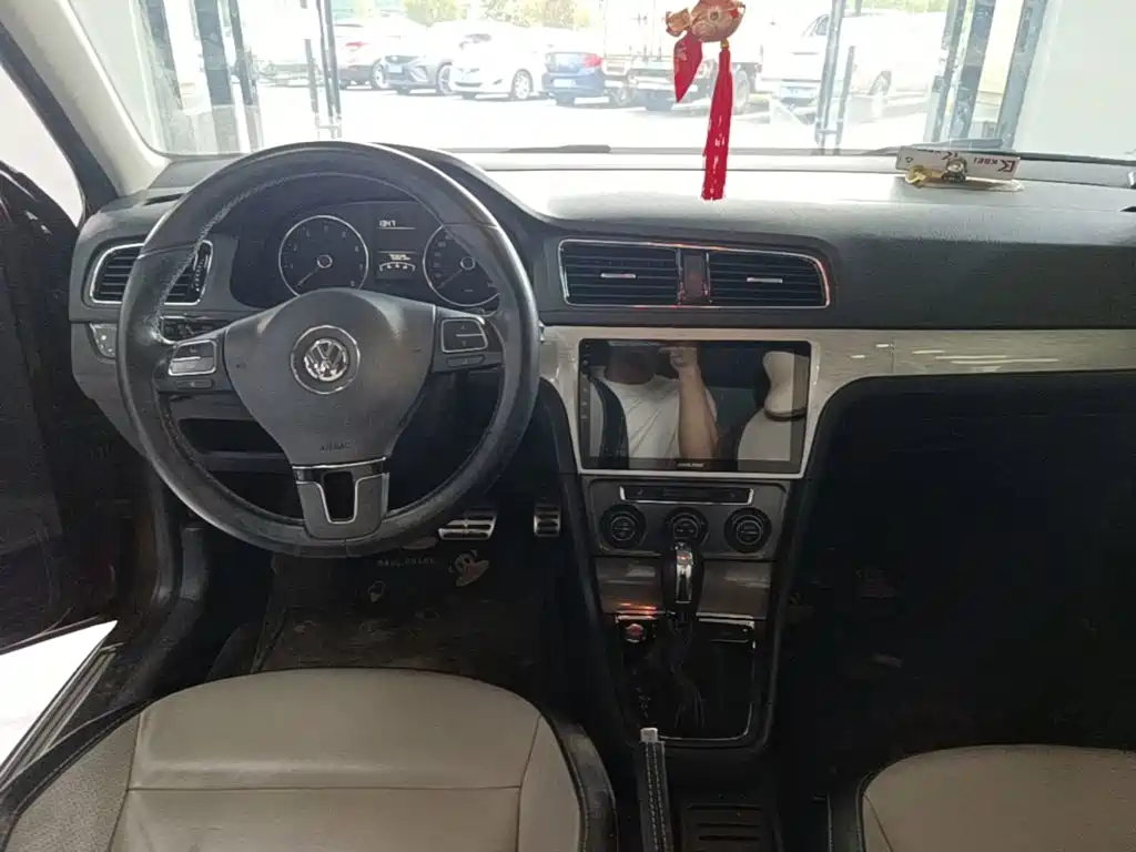 Volkswagen Gran Lavida 2015 2014 1.4TSI DSG