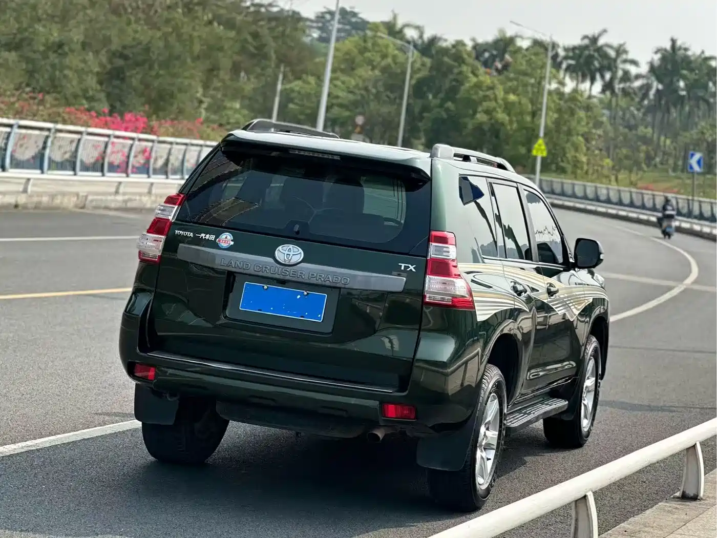 Toyota Prado 2016 2.7L Auto Luxury Edition фото 4