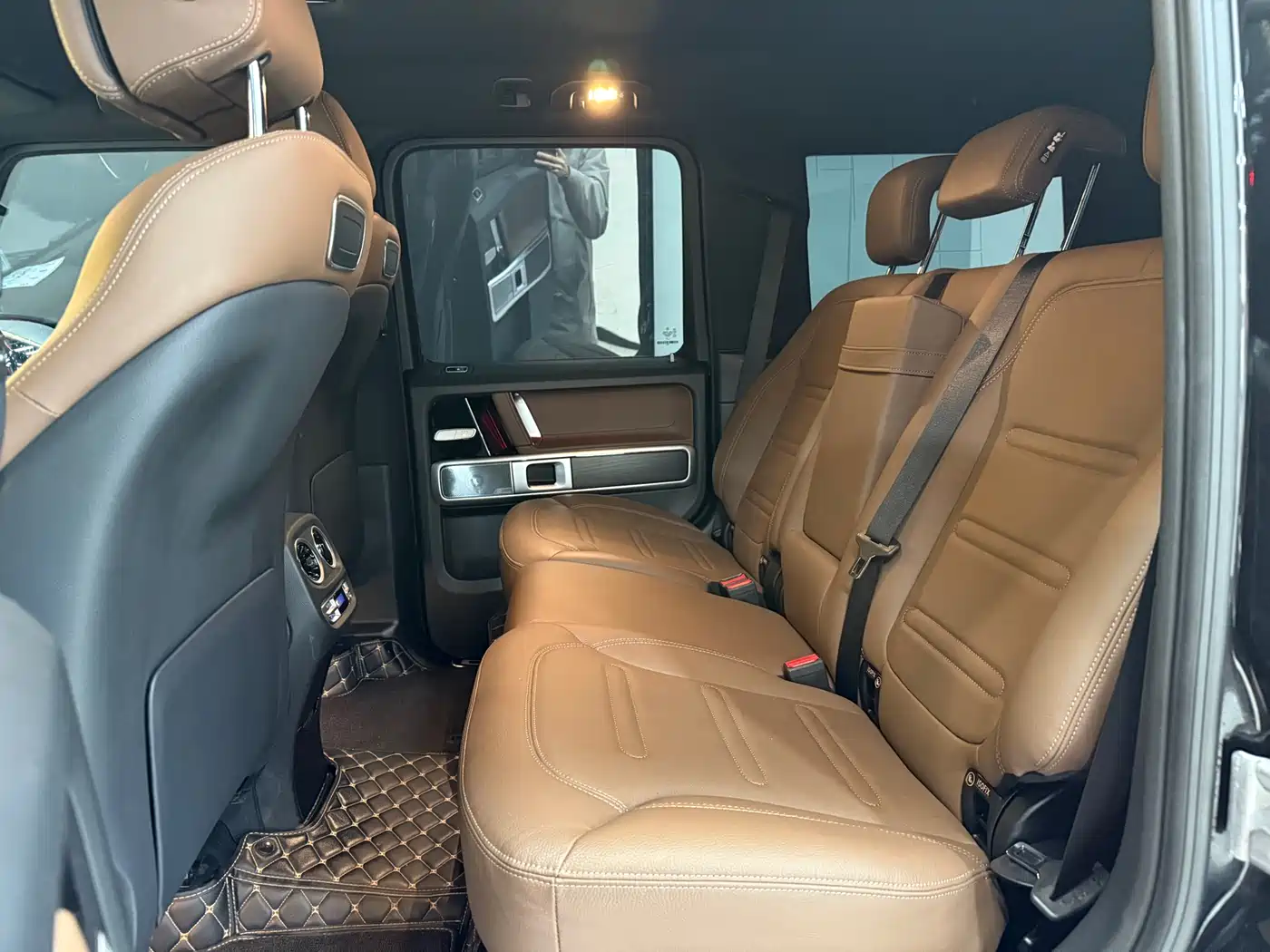 Mercedes-Benz G-Class 2024 G 350 фото 10