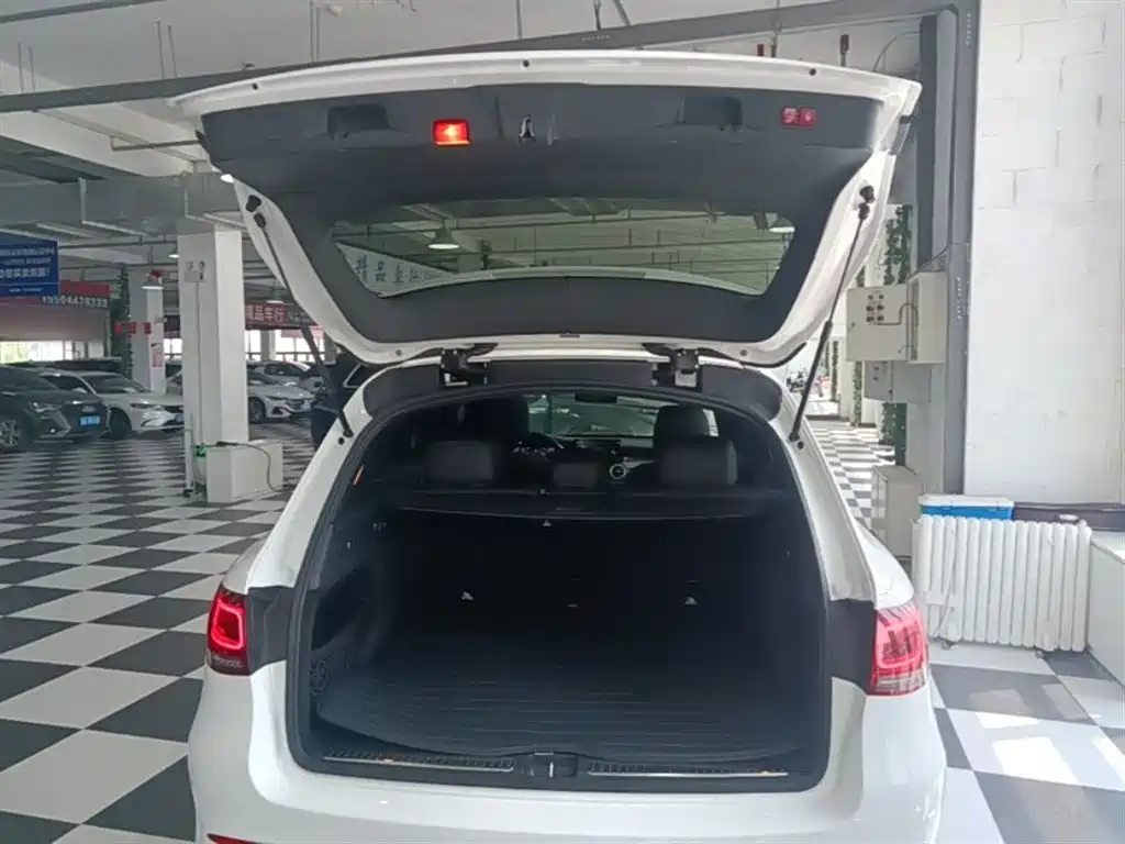 Mercedes-Benz GLC 2020 GLC 300 L 4MATIC Dynamic фото 19
